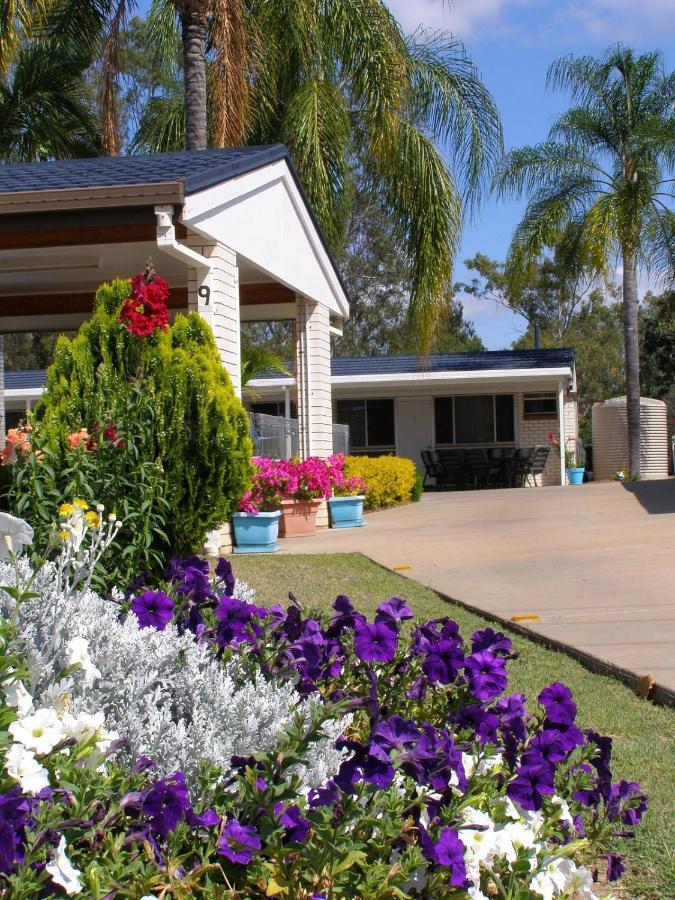 Gayndah A Motel Exterior photo